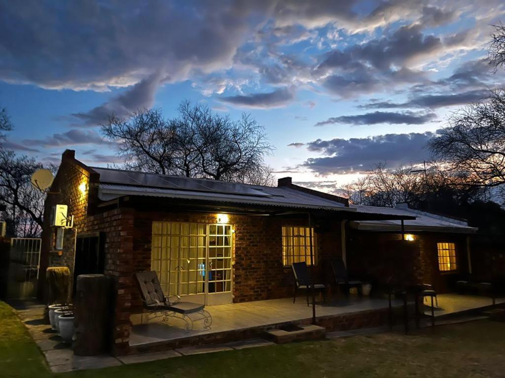 River Rock Lodge Parys Buitenkant foto