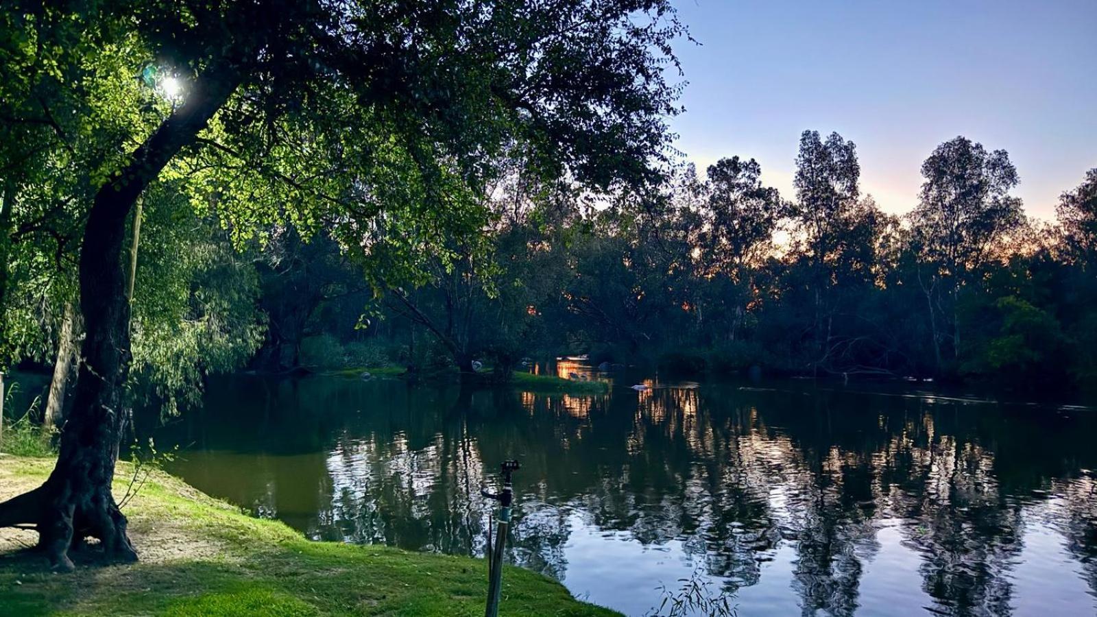 River Rock Lodge Parys Buitenkant foto