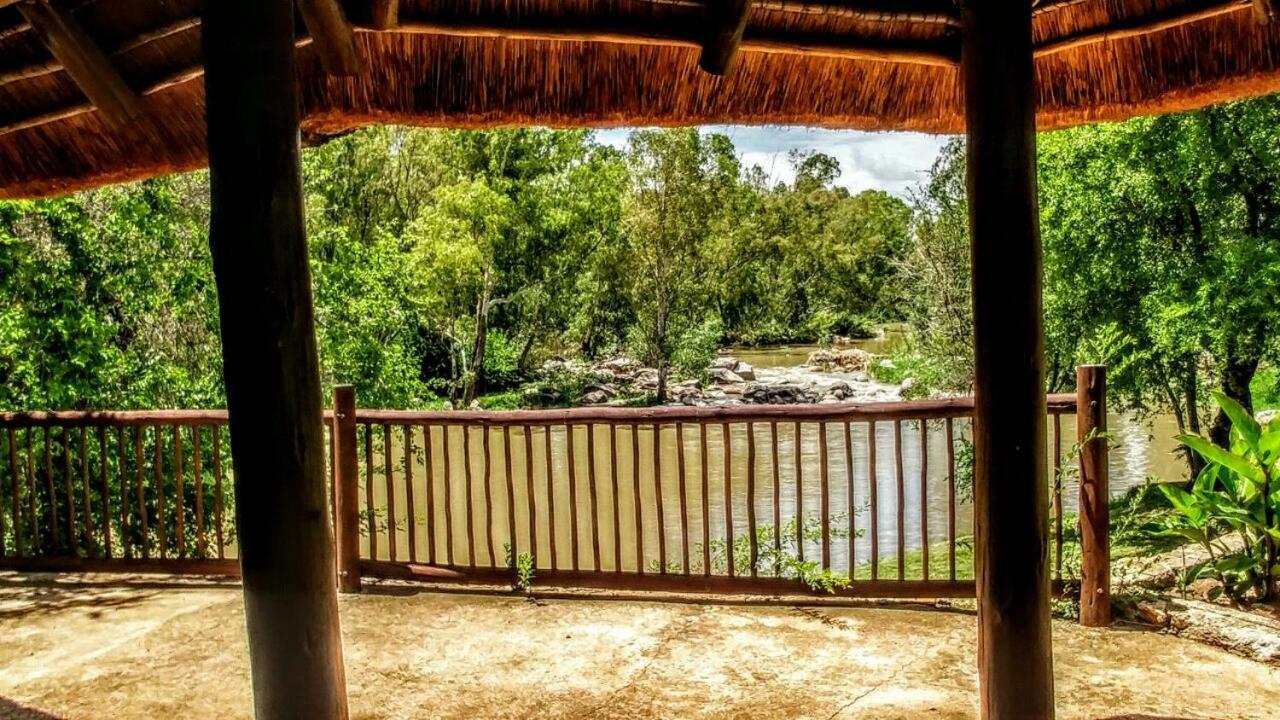 River Rock Lodge Parys Buitenkant foto