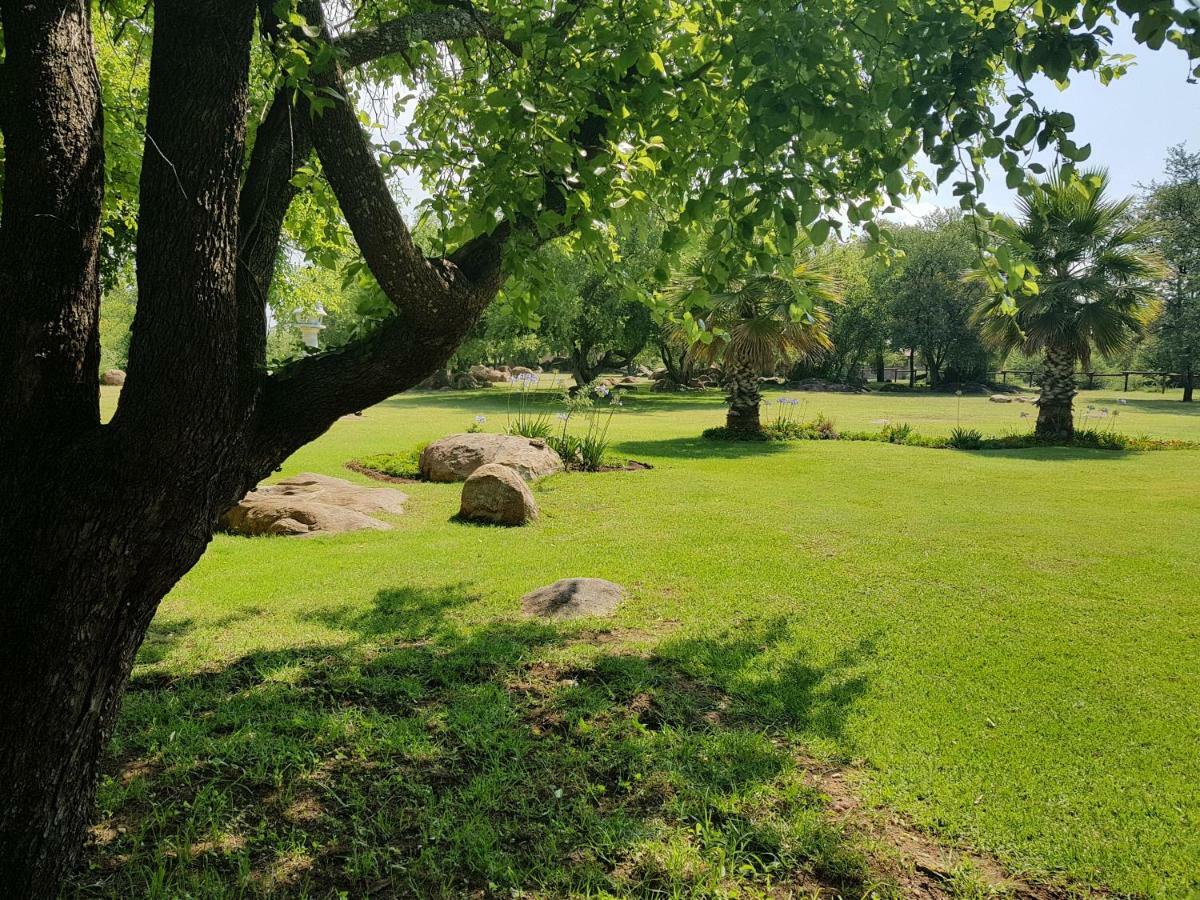 River Rock Lodge Parys Buitenkant foto